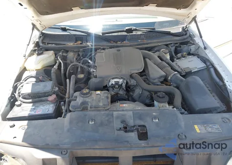 2010 Lincoln Town Car из США, поврежденный, VIN 2LNBL8CVXAX751966